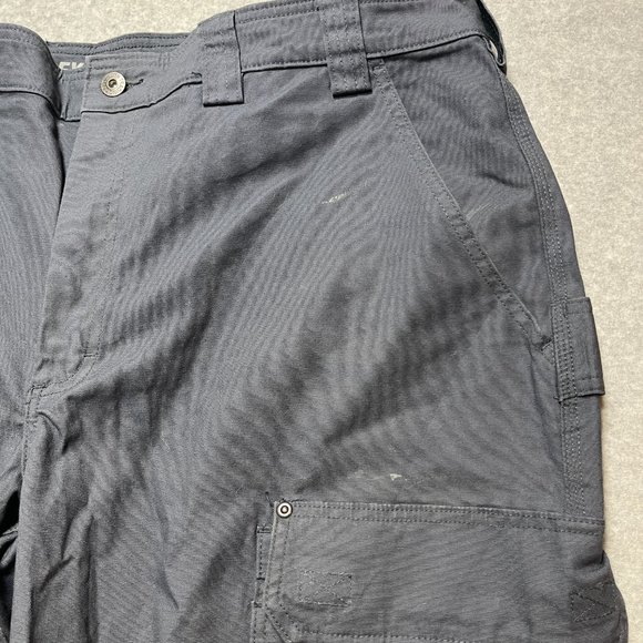 Duluth Trading Pants Mens 40x33 Gray Cargo Flex Fire Hose Canvas (Tag 42x34) - Picture 3 of 12